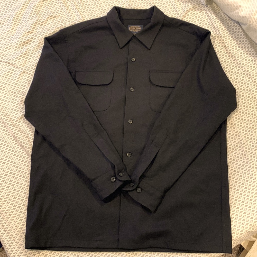 Pendleton- like new condition black board shirt